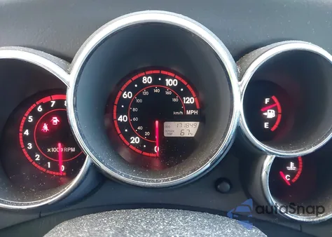 2006 Pontiac Vibe z USA, uszkodzony, nr VIN 5Y2SL67816Z412737